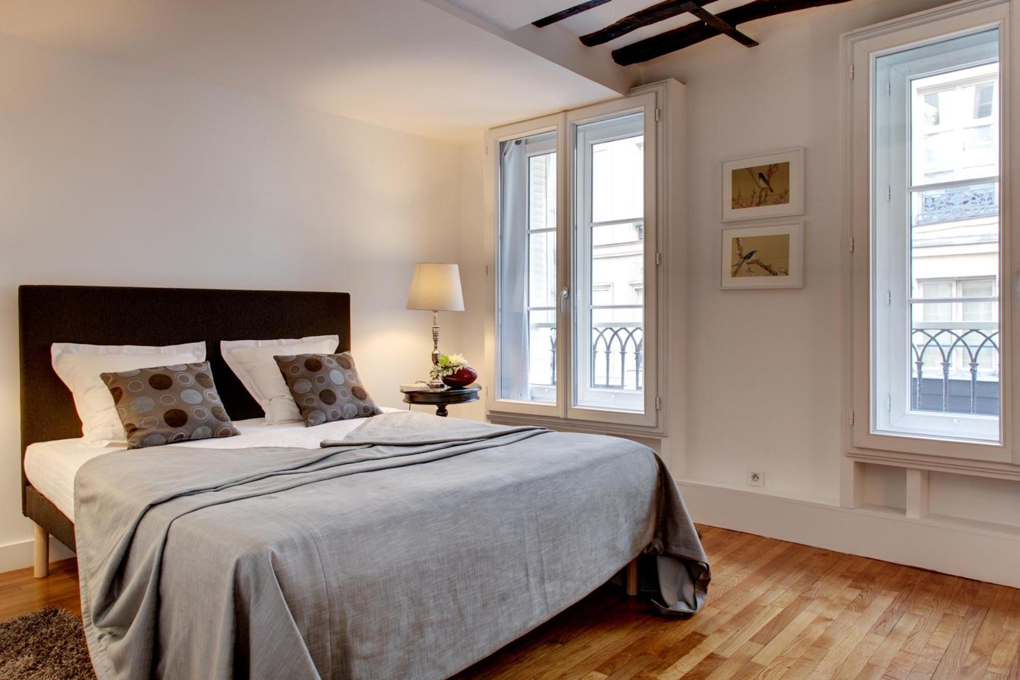 St Germain Mazarine * Paris