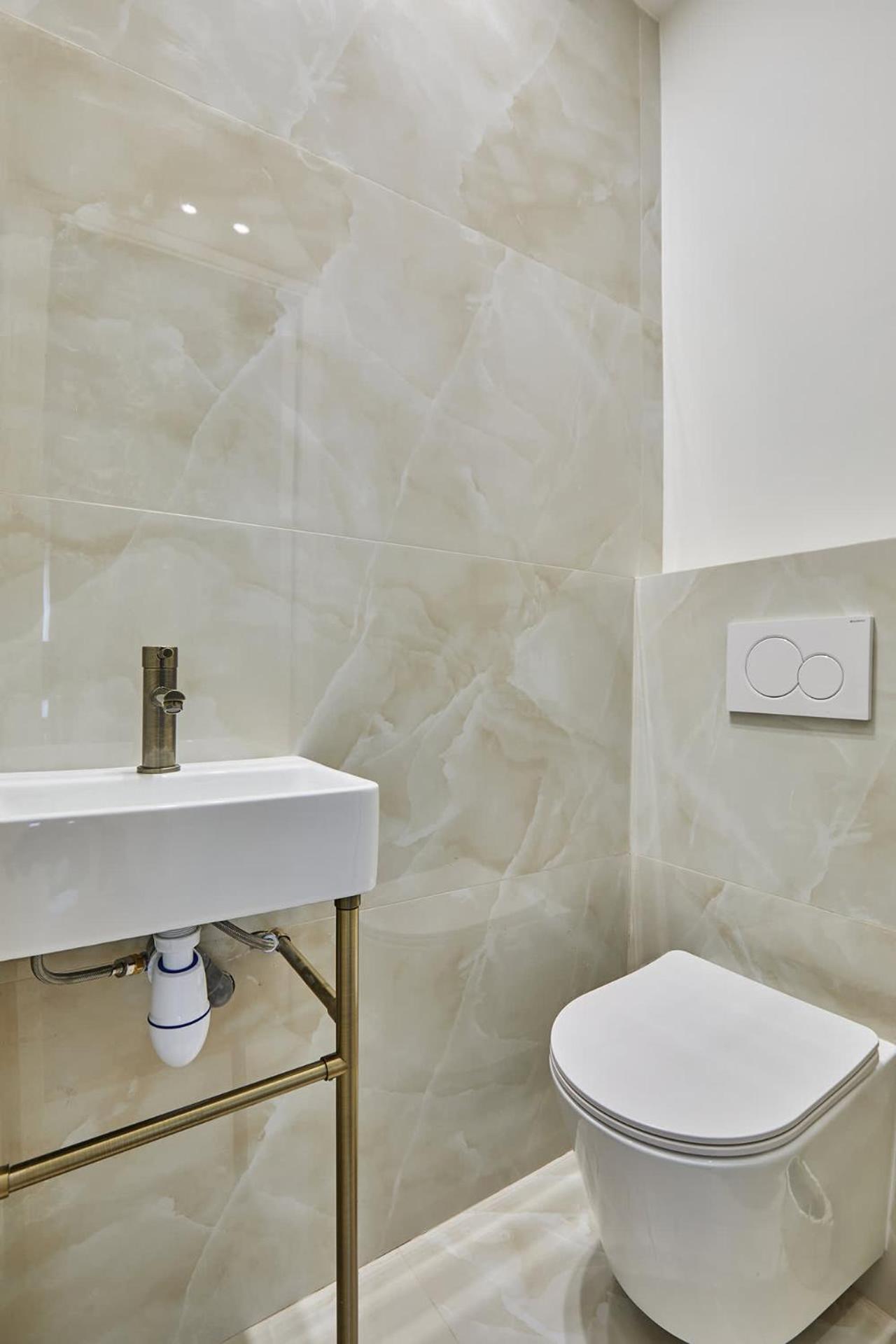 Sublime Air-conditioned Center Of Apartment