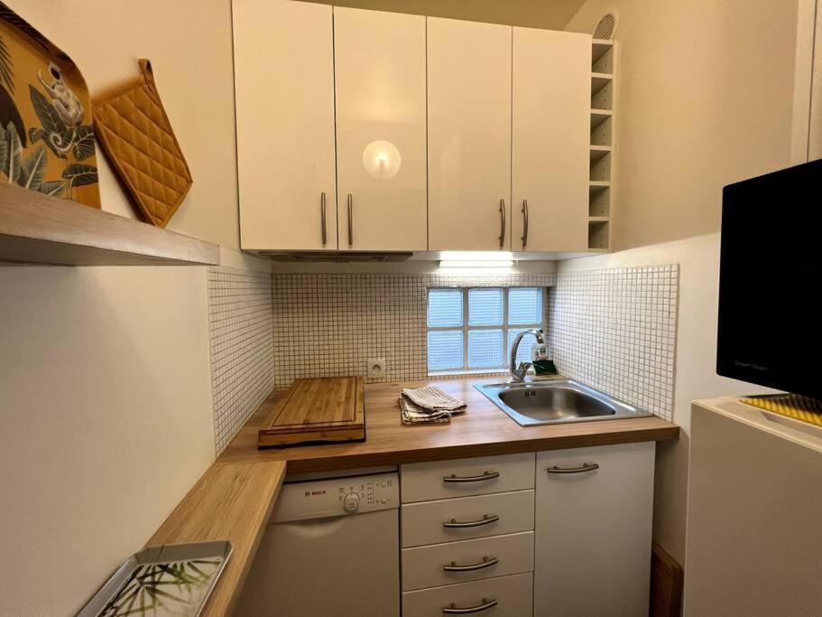Apartment Tour Eiffel - Vue Imprenable Au-dessus Des Toits, Balcon *