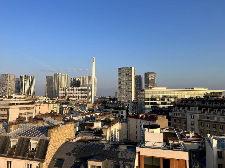 Tour Eiffel - Vue Imprenable Au-dessus Des Toits, Balcon Appartement Paris