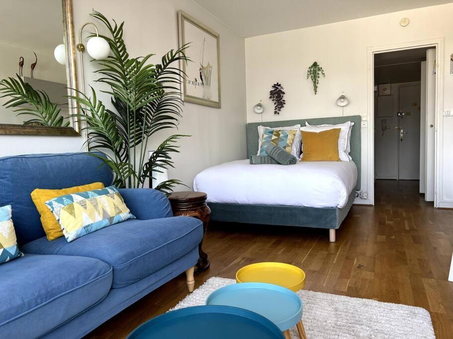 Appartement Tour Eiffel - Vue Imprenable Au-dessus Des Toits, Balcon