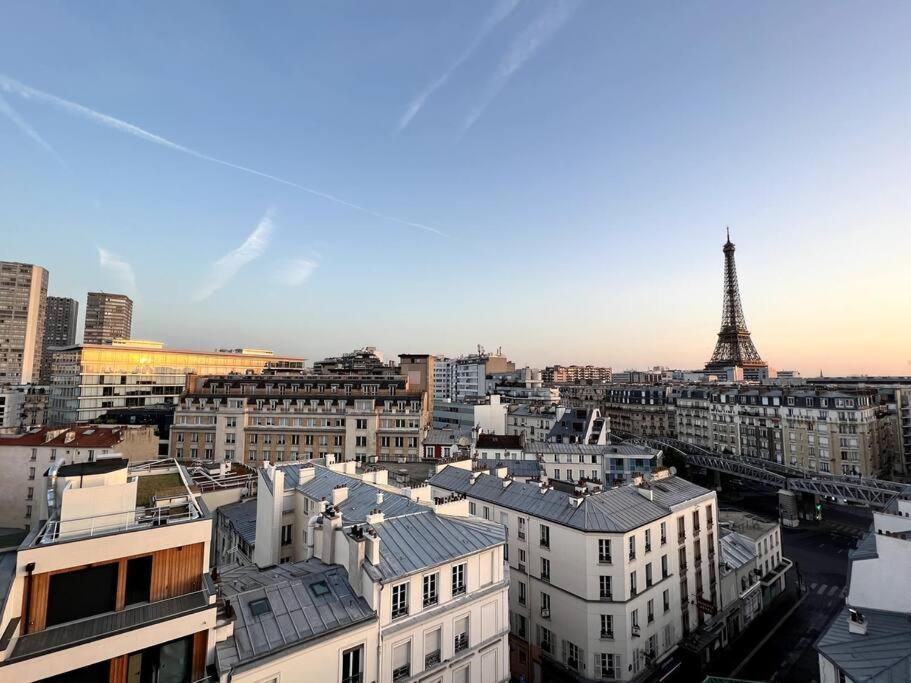 Apartment Tour Eiffel - Vue Imprenable Au-dessus Des Toits, Balcon *