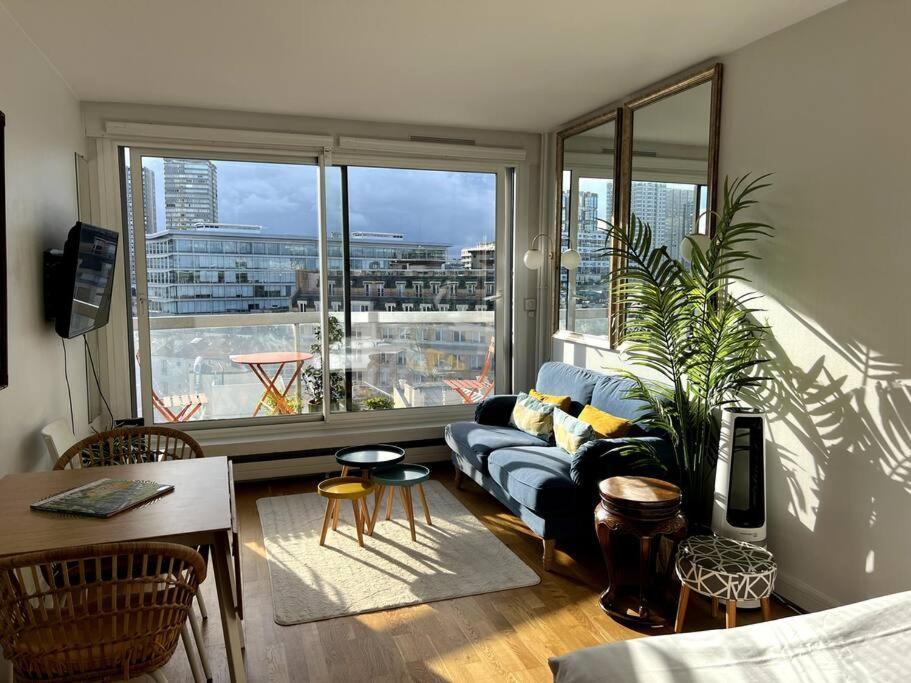 Apartment Tour Eiffel - Vue Imprenable Au-dessus Des Toits, Balcon