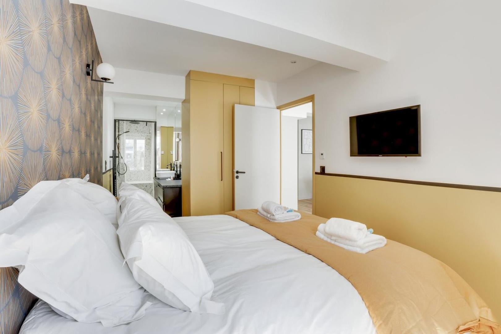 169 W - Elegant A Apartment *