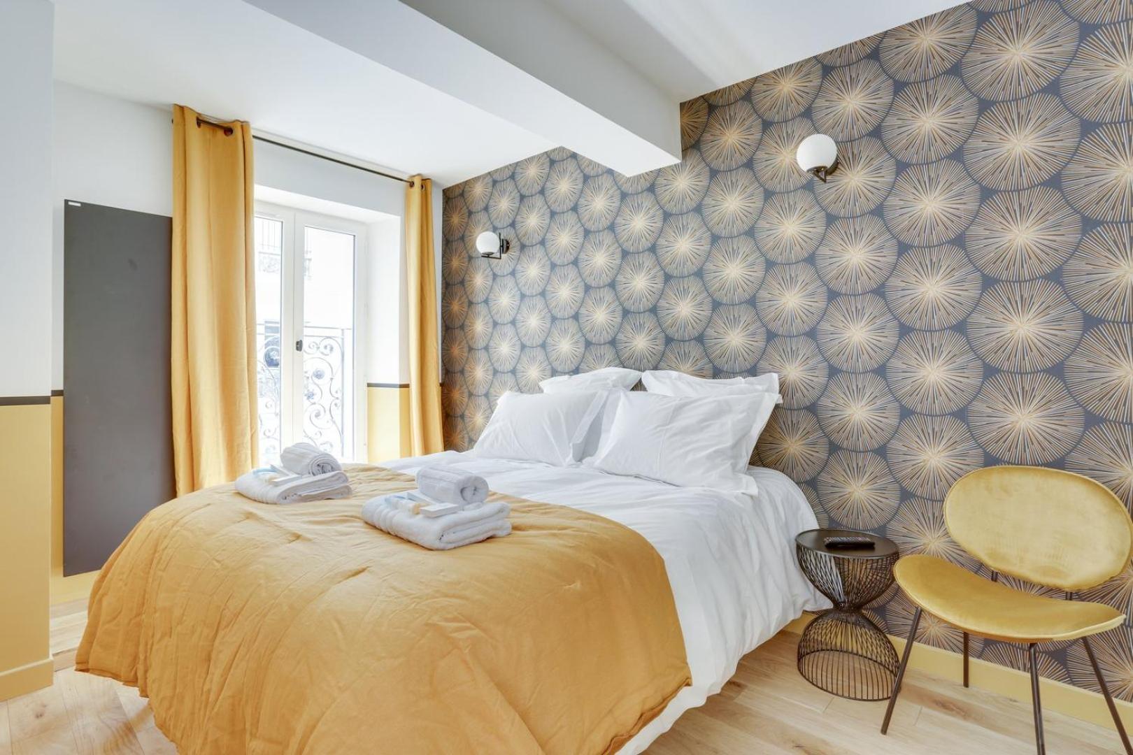 Apartment 169 W - Elegant A