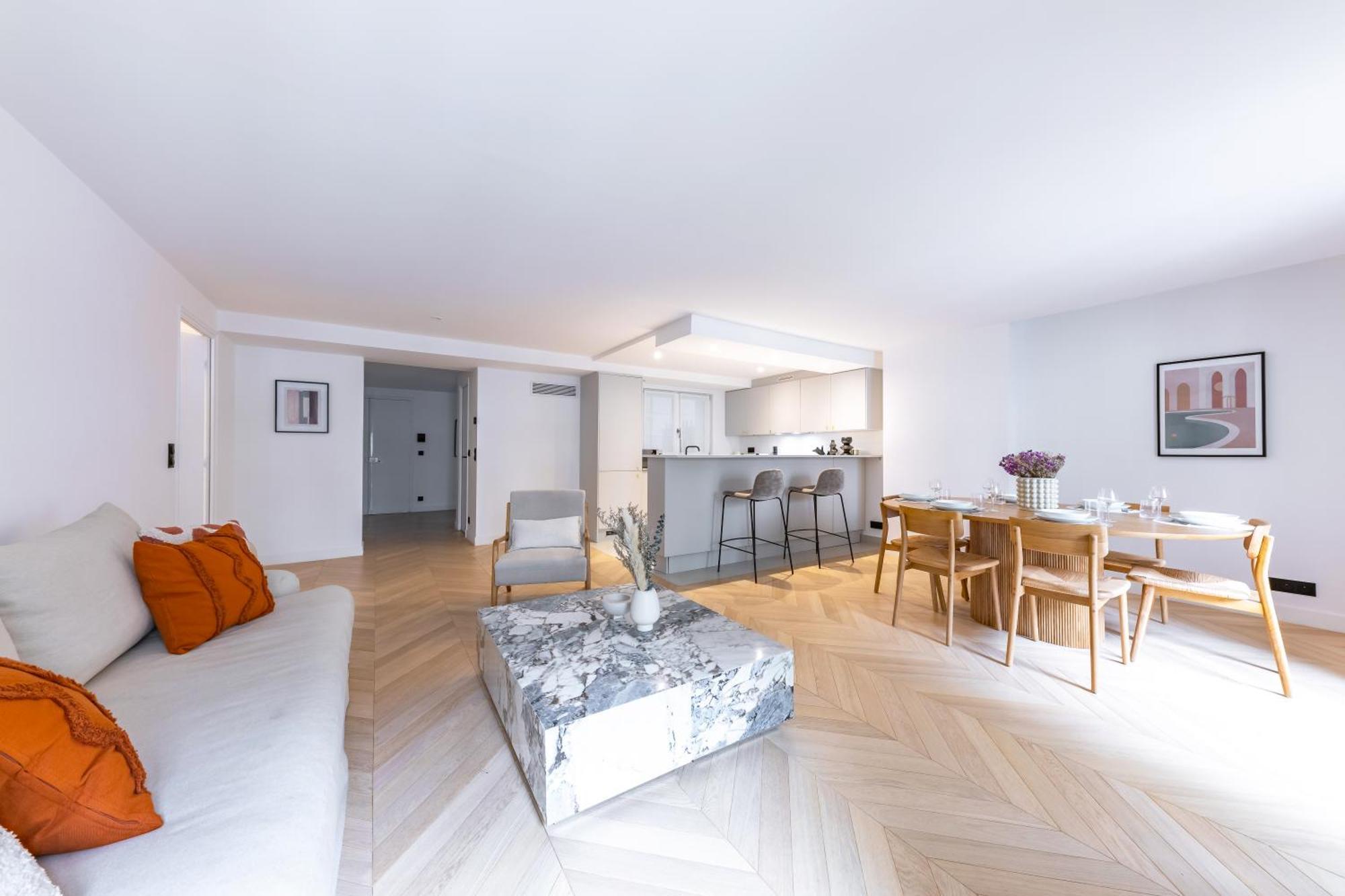 Brand New 3 Bedrooms Facing Madeleine/st Honore *