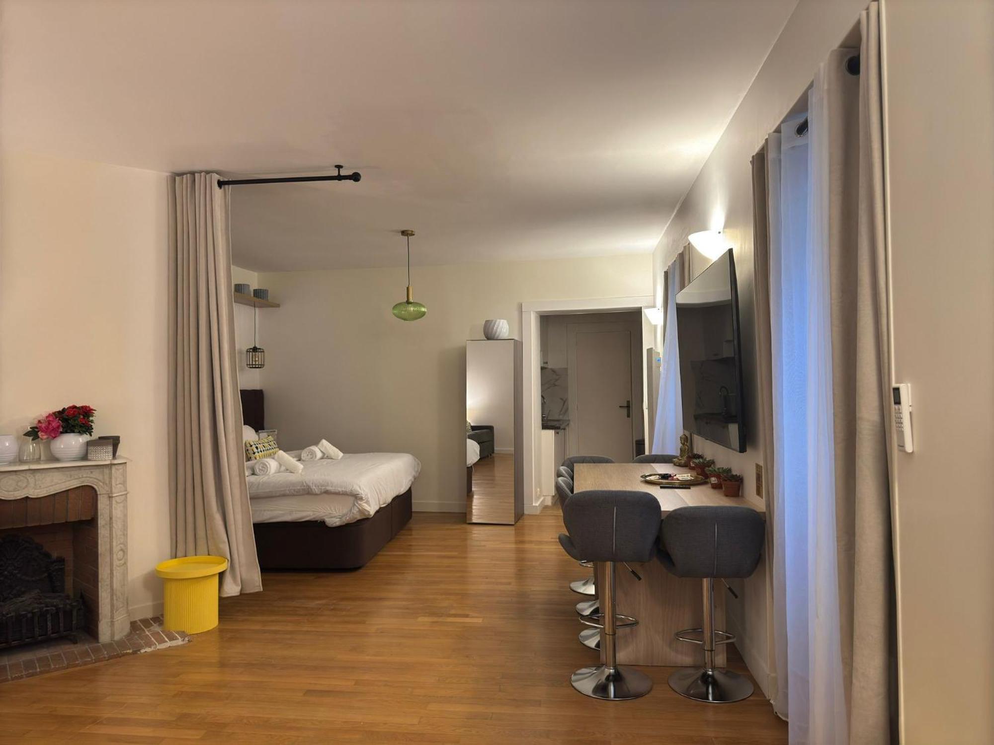 Marais, Sainte-croix Bretonnerie - 6 Places Apartment *