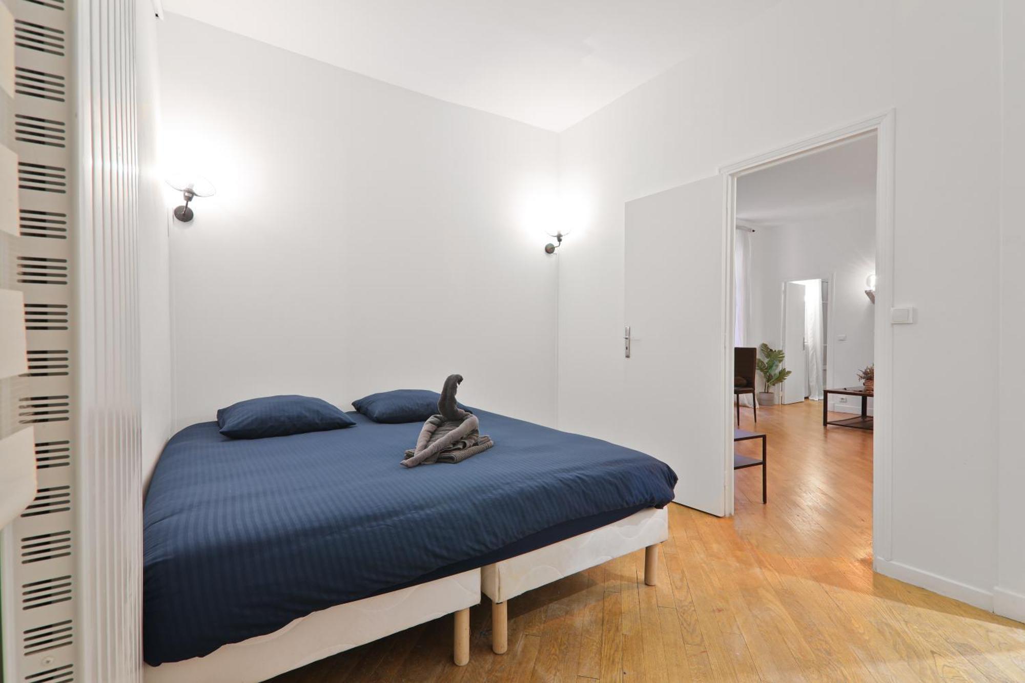 2 Bedroom Quartier Champs Elysees 3 Free Netflix Apartamento Paris