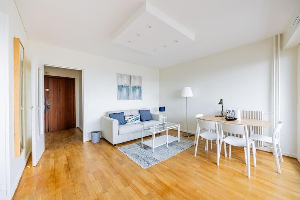 Appartement Montparnasse - Vue Tour Eiffel - Balcon Paris