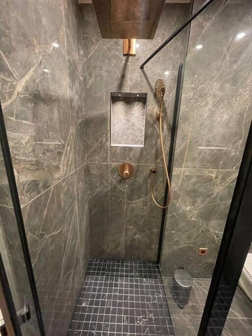 Apartment Cosy 8e Champs Elysees Miromesnil