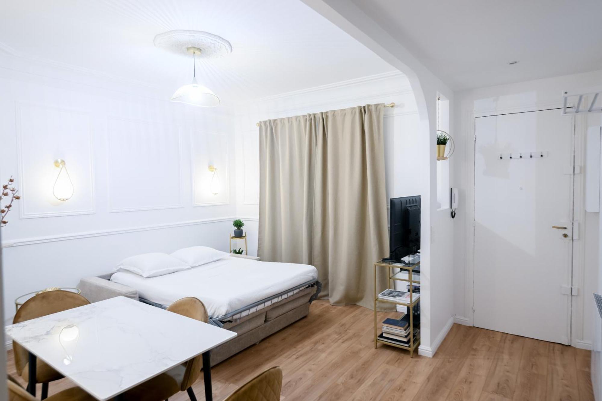 Apartment Entire Paris, 3rd Floor With Elevator *