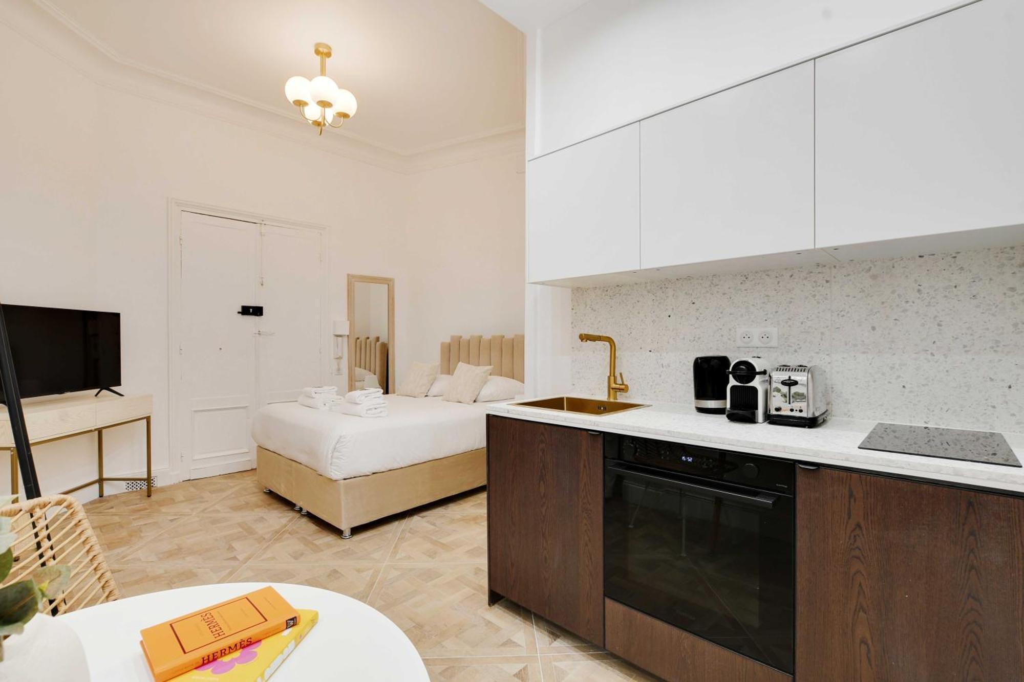 Apartment Charming Studio - 2p - Eiffel Tower Paris