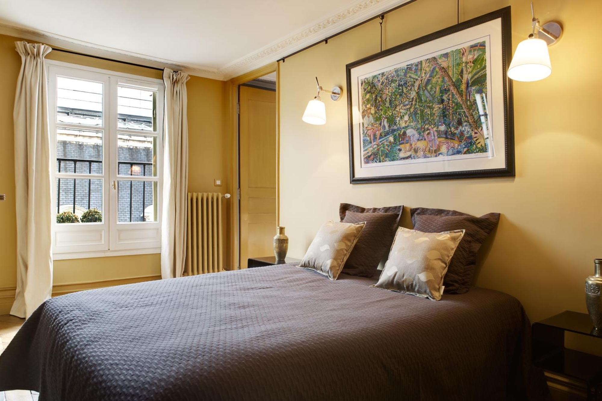 Apartment Louvre Design