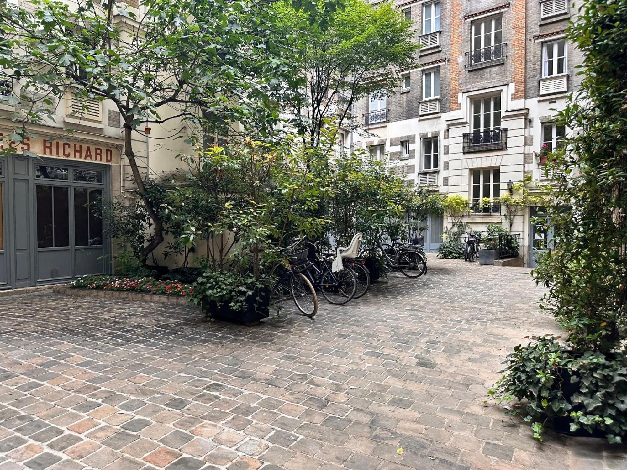 Apartment Cozy & Luxury In Heart Of Marais Paris
