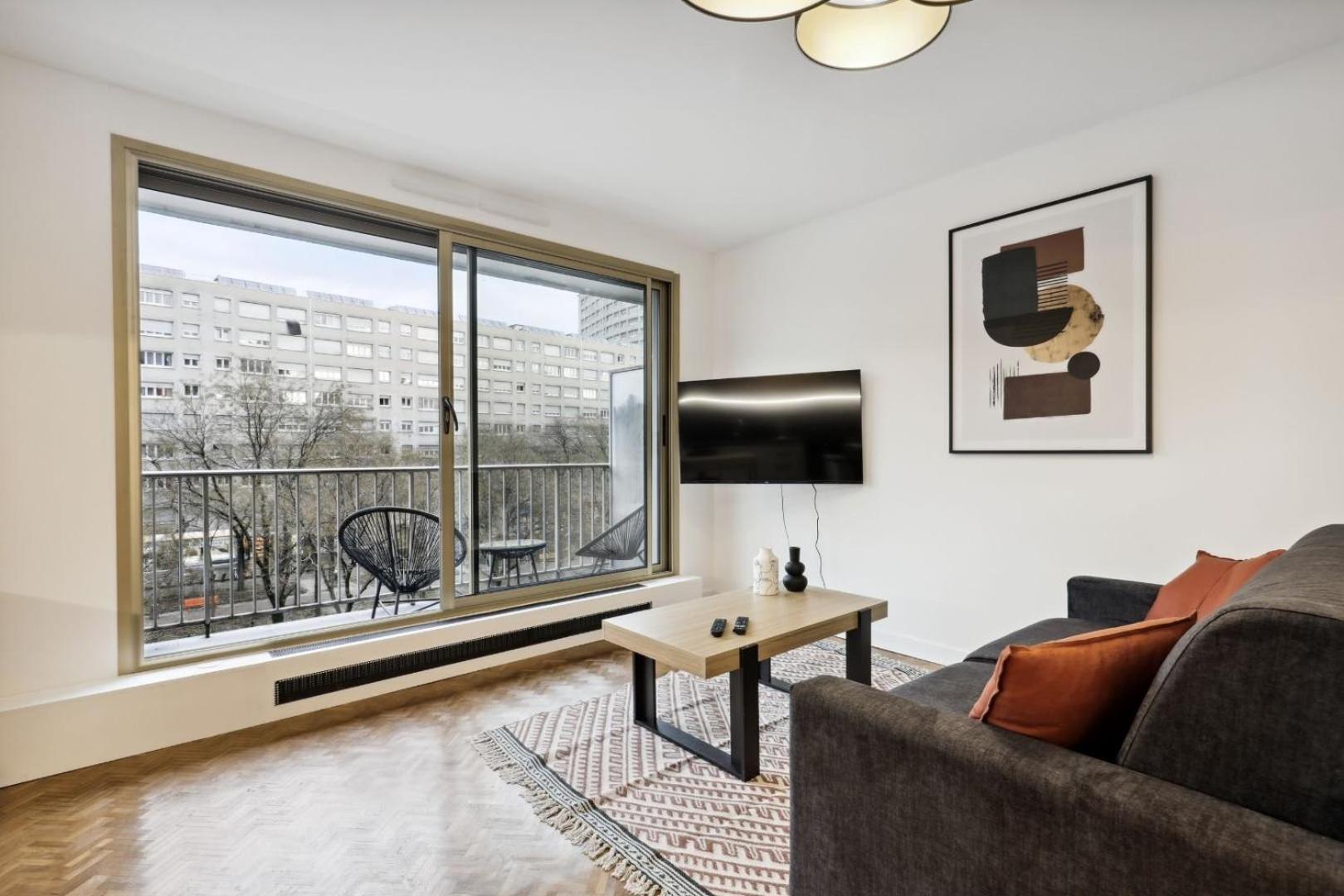 520 Patsy - Superbe A Paris