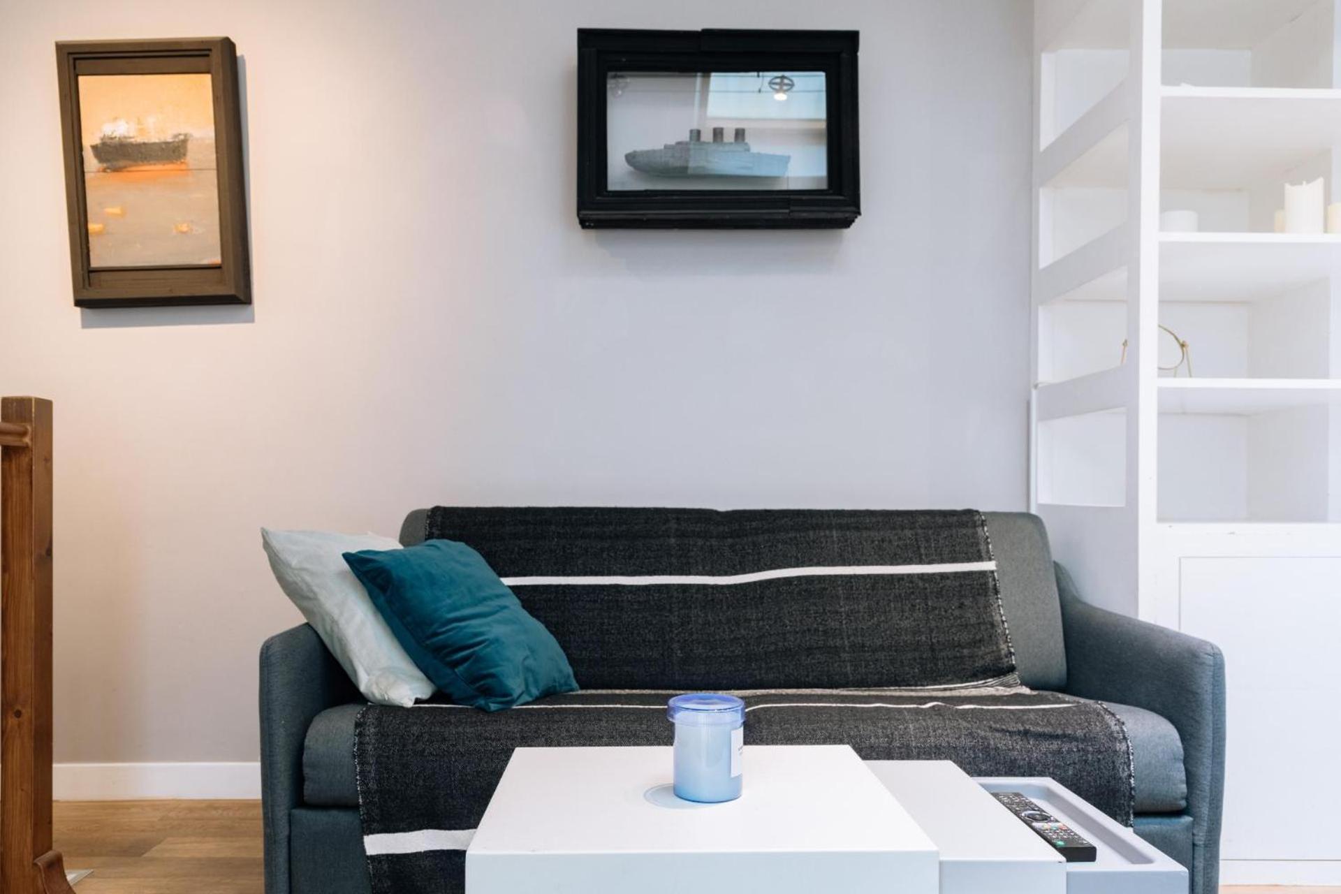 Modern 1 Bedroom Near Eiffel Tower Paris
