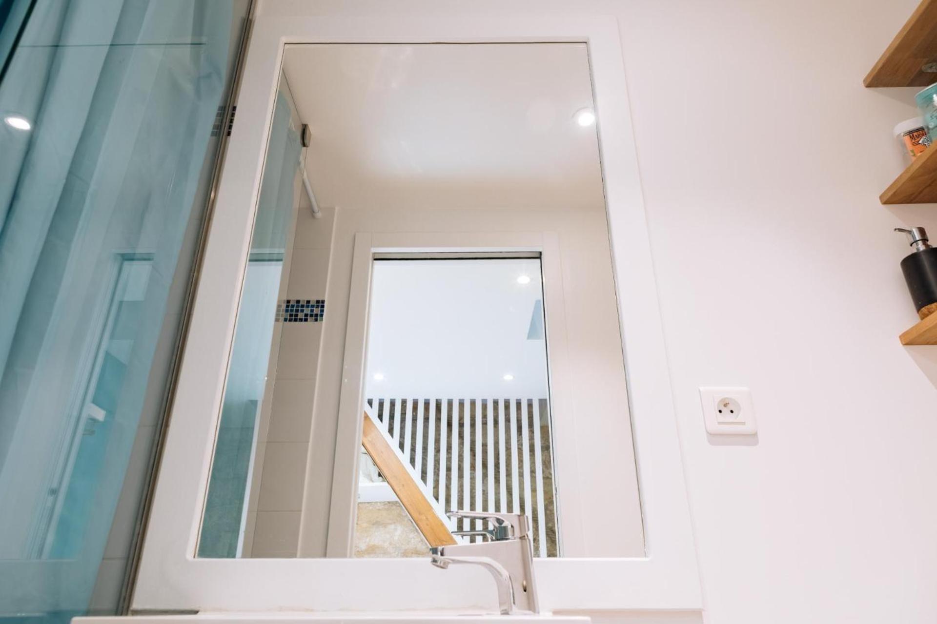 Modern 1 Bedroom Near Eiffel Tower Apartment Paris