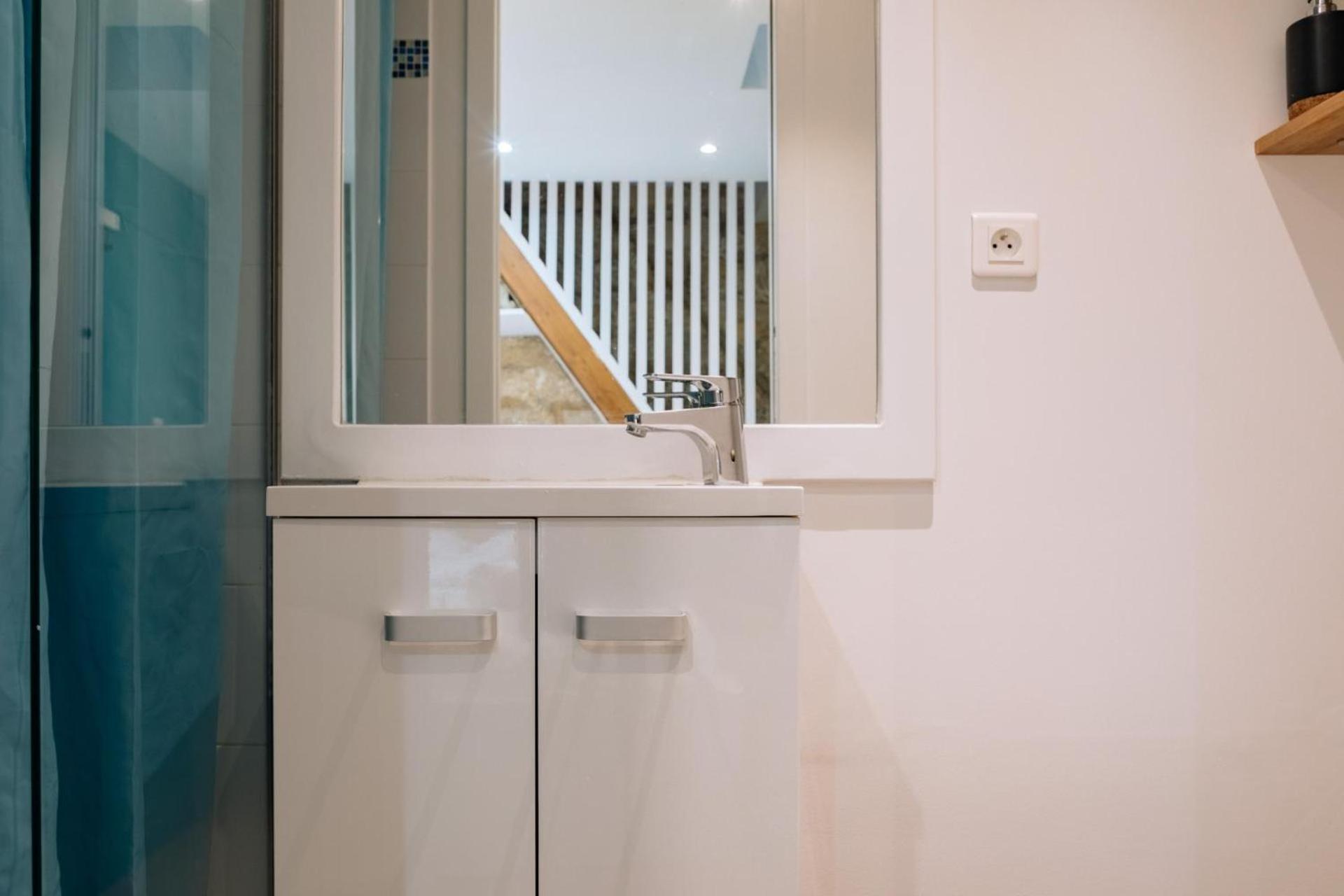 Modern 1 Bedroom Near Eiffel Tower Paris