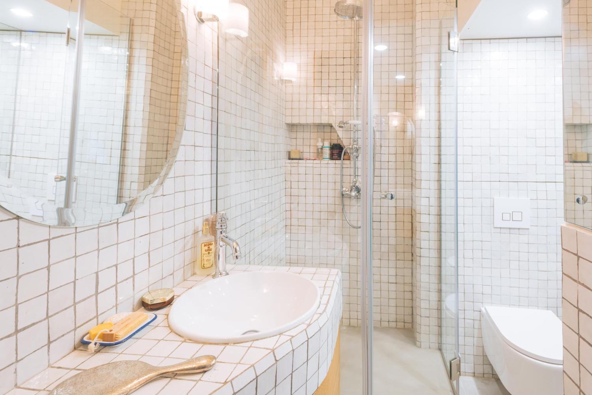 Modern Rustic-style 7th Arrondissement! Paris