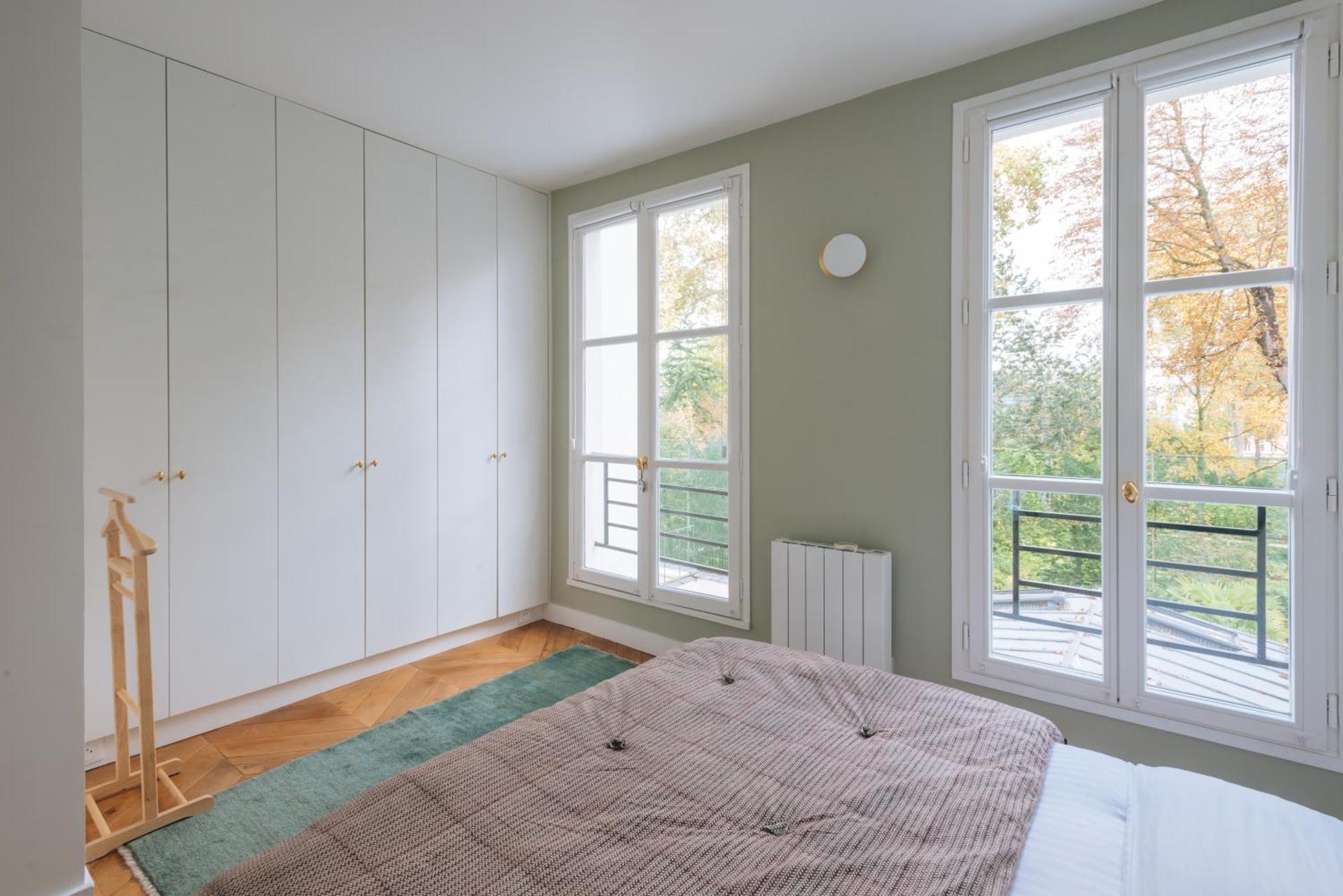 Apartment Modern Rustic-style 7th Arrondissement! *