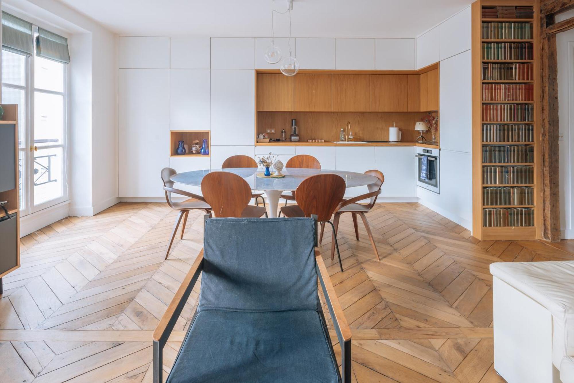 Modern Rustic-style 7th Arrondissement! * Paris