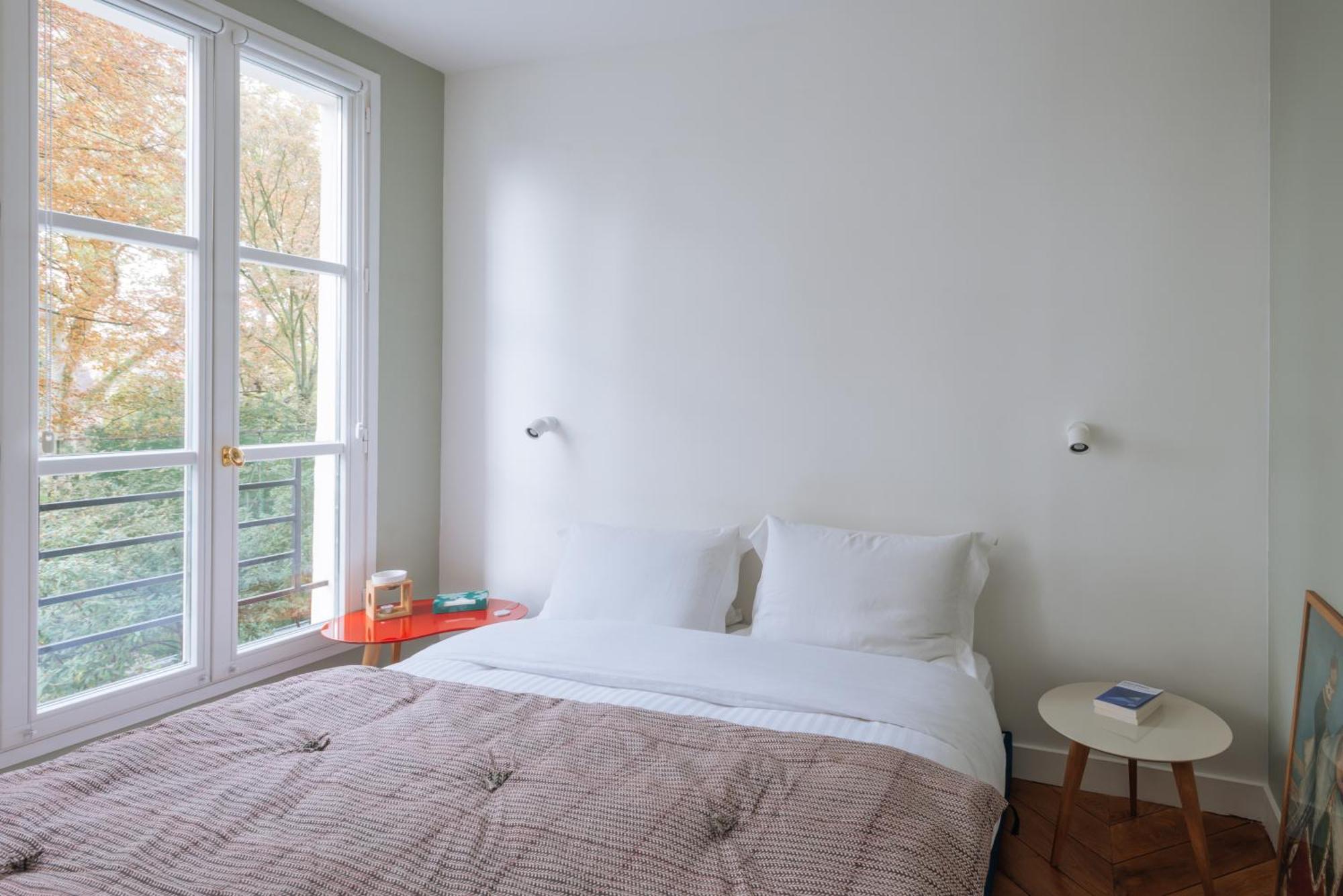 Apartment Modern Rustic-style 7th Arrondissement! *