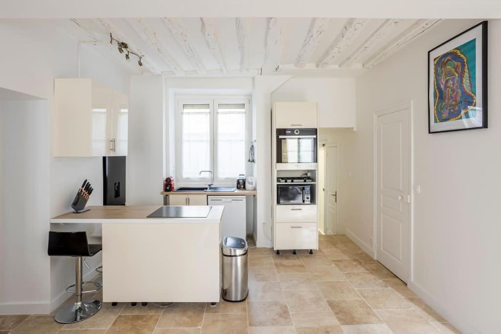 D Charm Distinctif Sejour Elegant Dans Le Marais Branche Appartement *