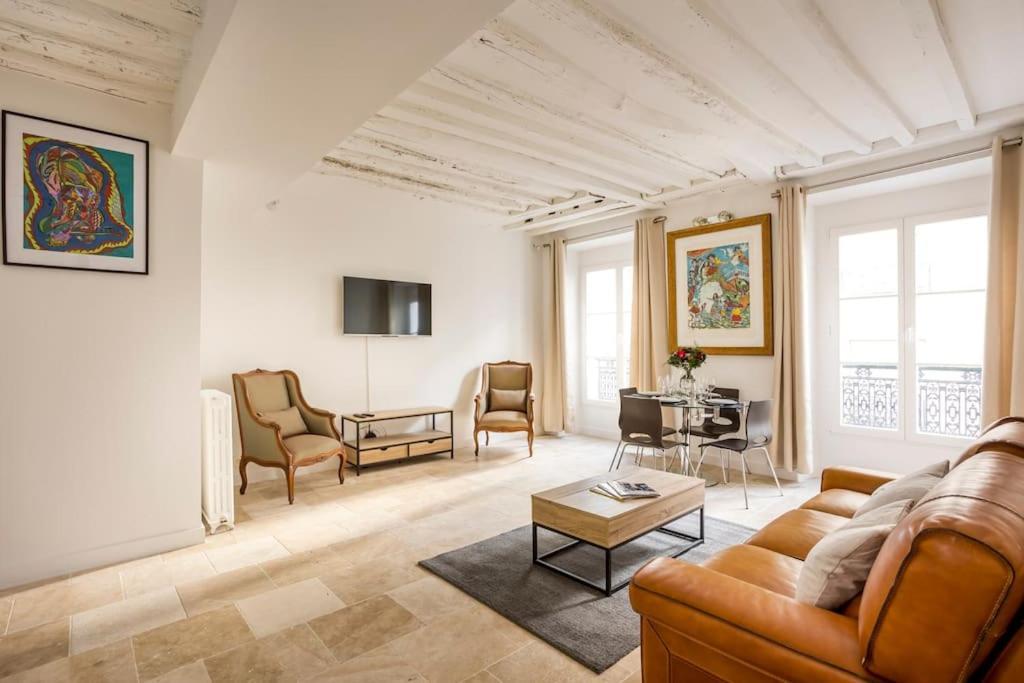 D Charm Distinctif Sejour Elegant Dans Le Marais Branche Appartement Paris