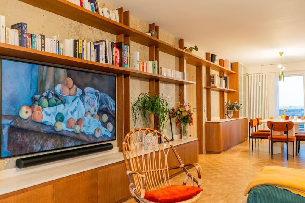 Montmartre Penthouse With Stunning Sacre-coeur View Paris