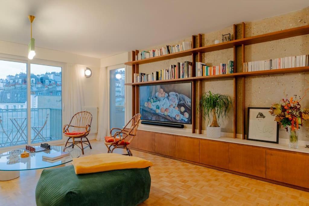 Montmartre Penthouse With Stunning Sacre-coeur View Apartment Paris