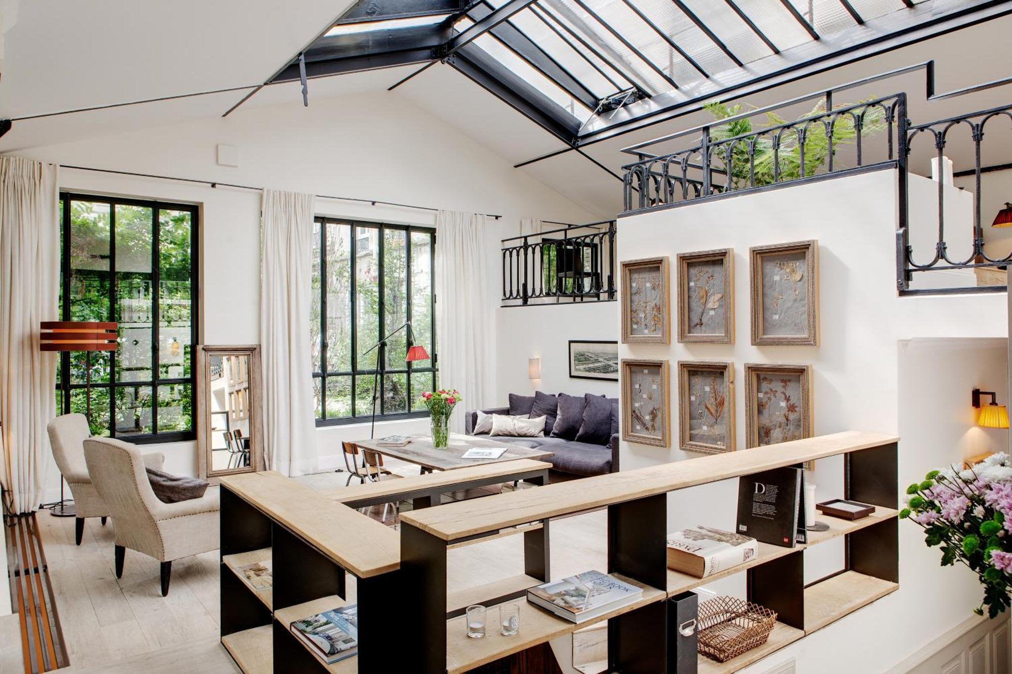 Apartment House