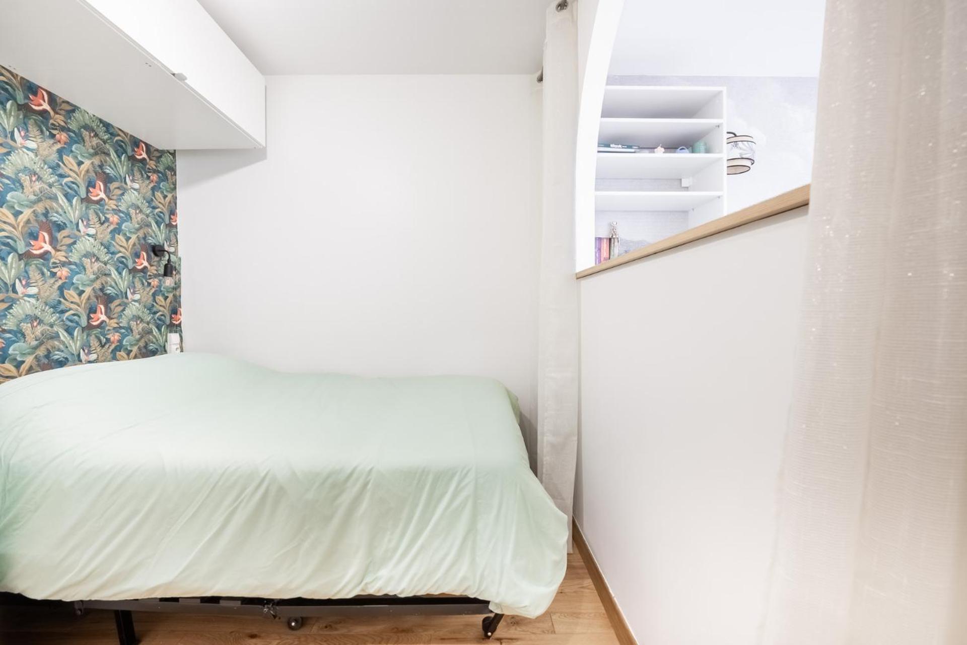 Charming Parisian Away From In The Heart Of Apartment *