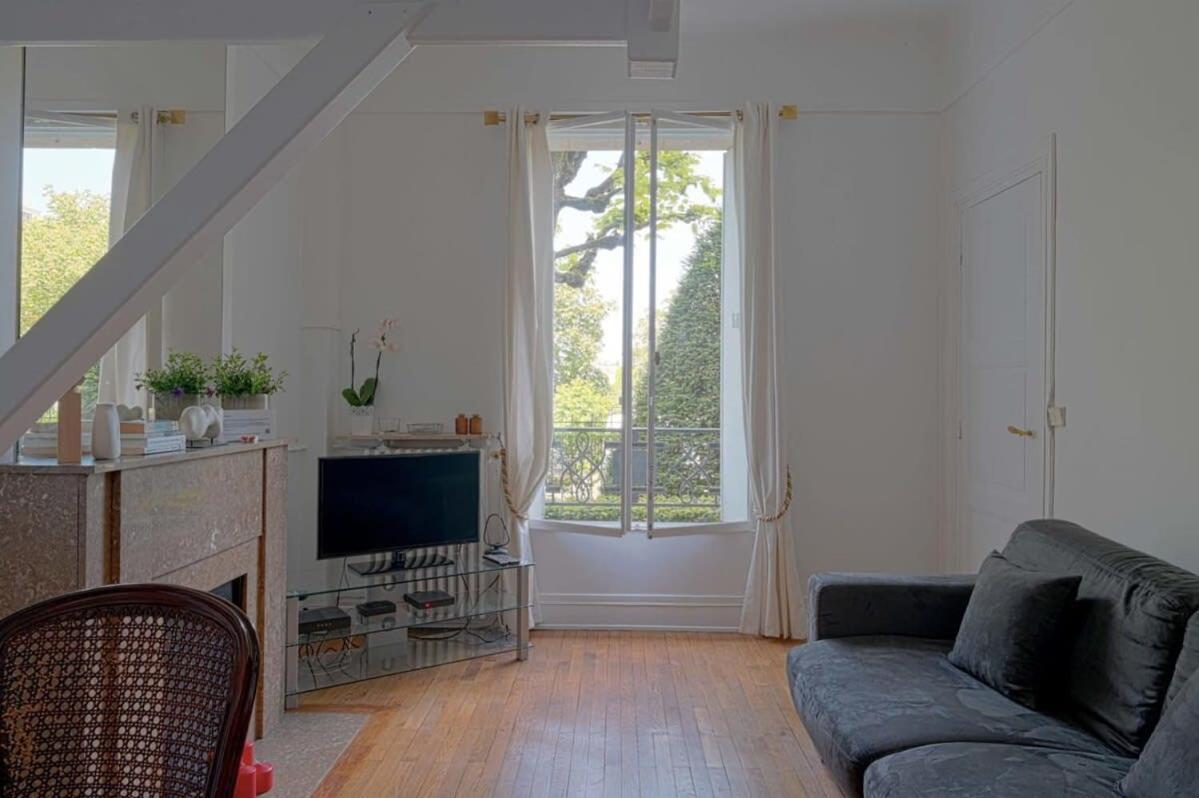 Charming Bright Studio In Luxurious 16th Paris