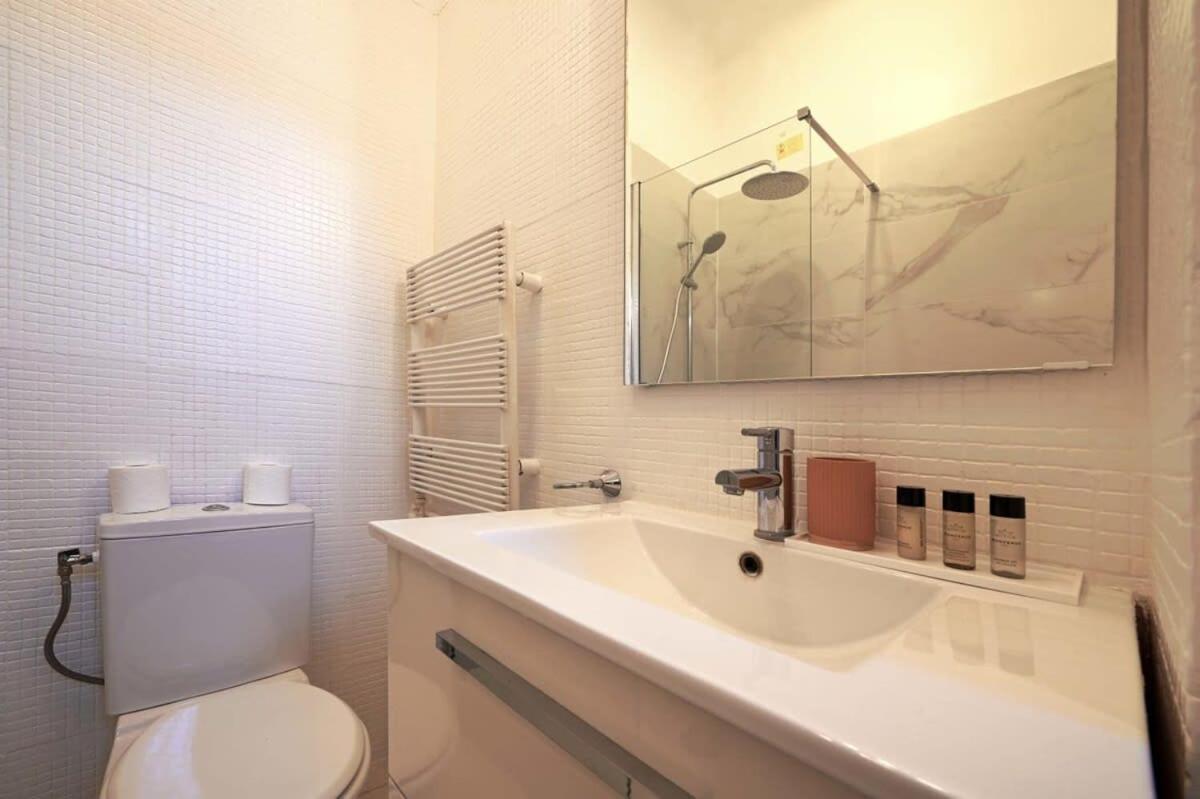 Apartment Charming Bright Studio In Luxurious 16th