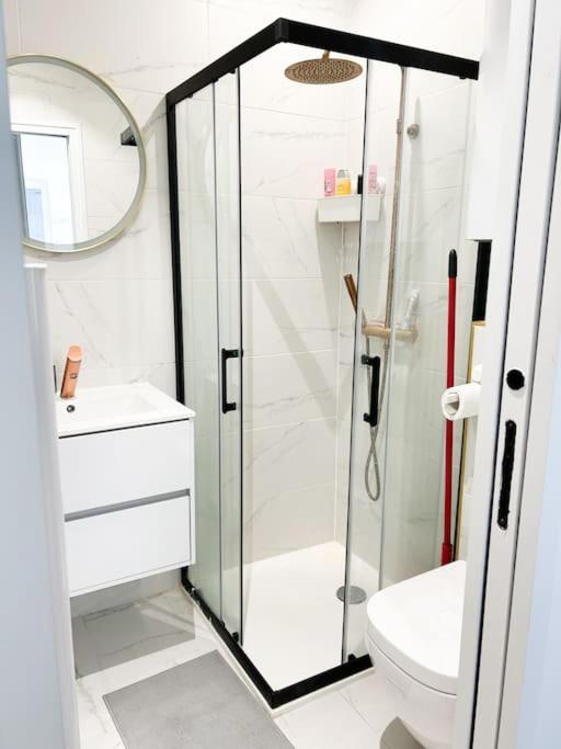 Apartment Moderne - Canal St Martin Paris