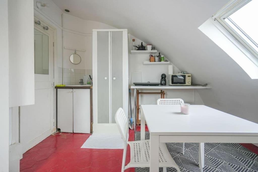 Studio With Pantheon View Apartment