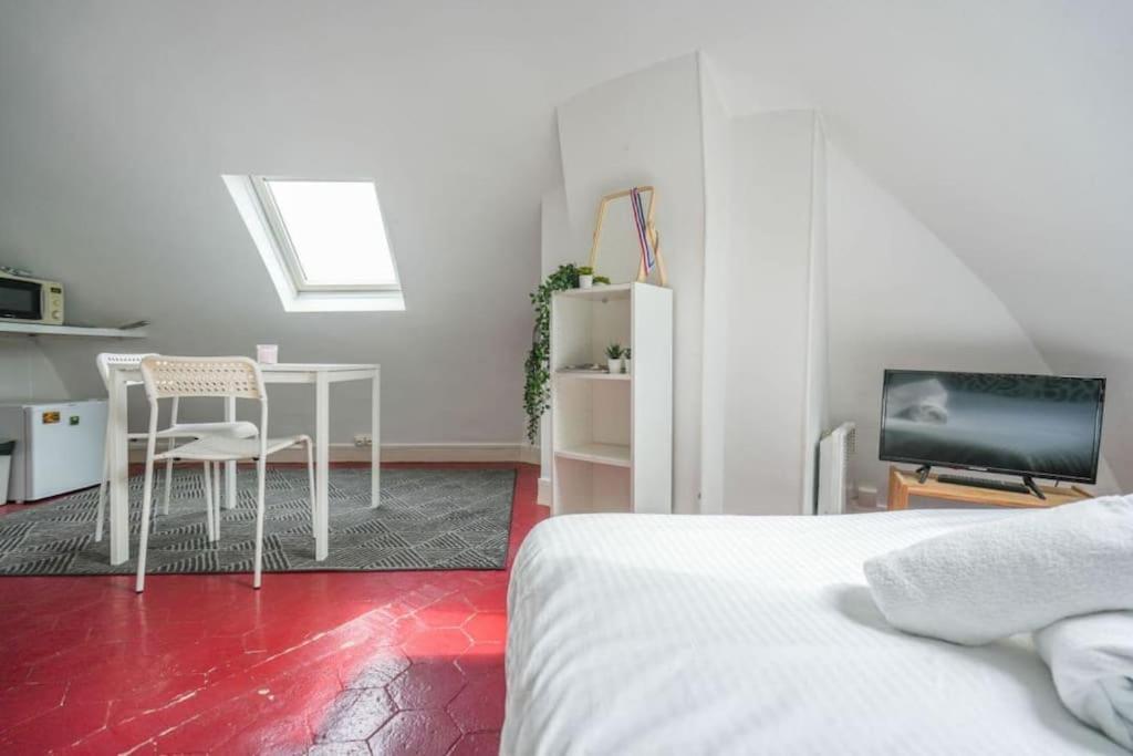 Apartment Studio With Pantheon View