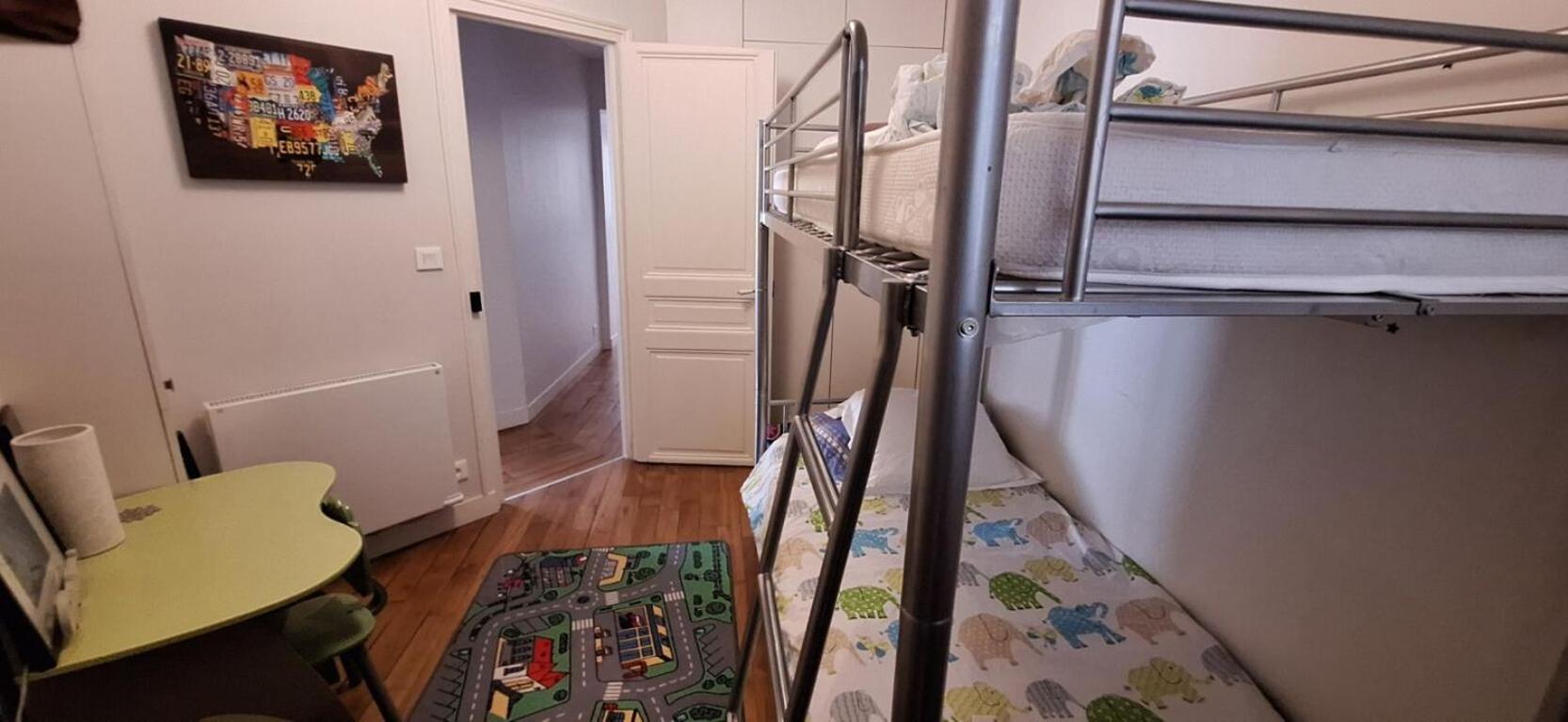 Martyrs Village Montmartre 2
