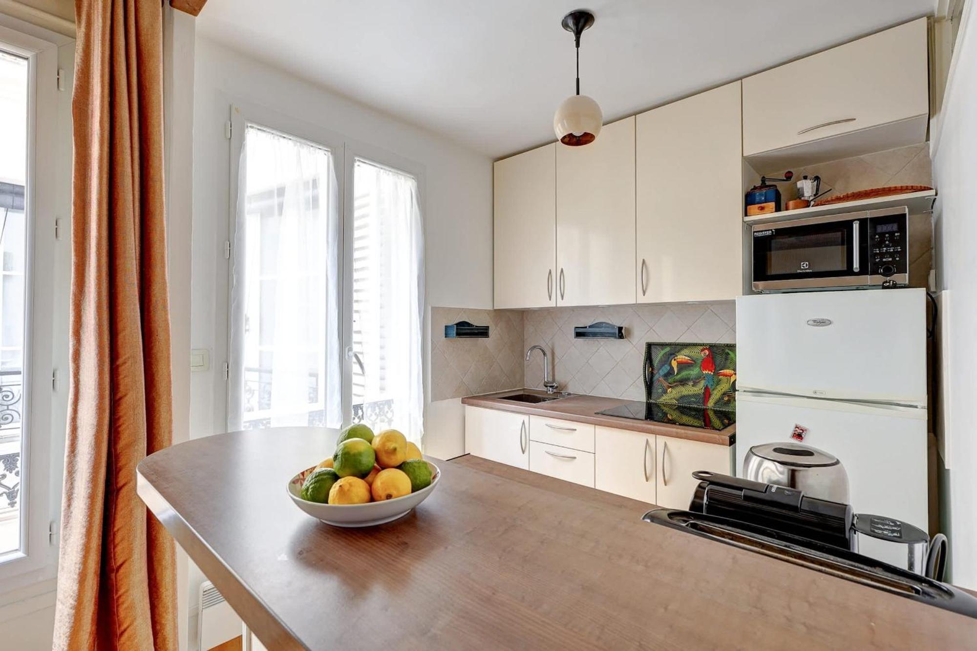 Invalides & Rue Cler - 1br - Cityapartmentstay Paris