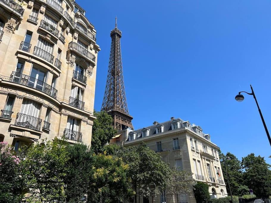 Tour Eiffel Two-bathroom Two-bedroom Loggia Spacious Quiet Brand-new