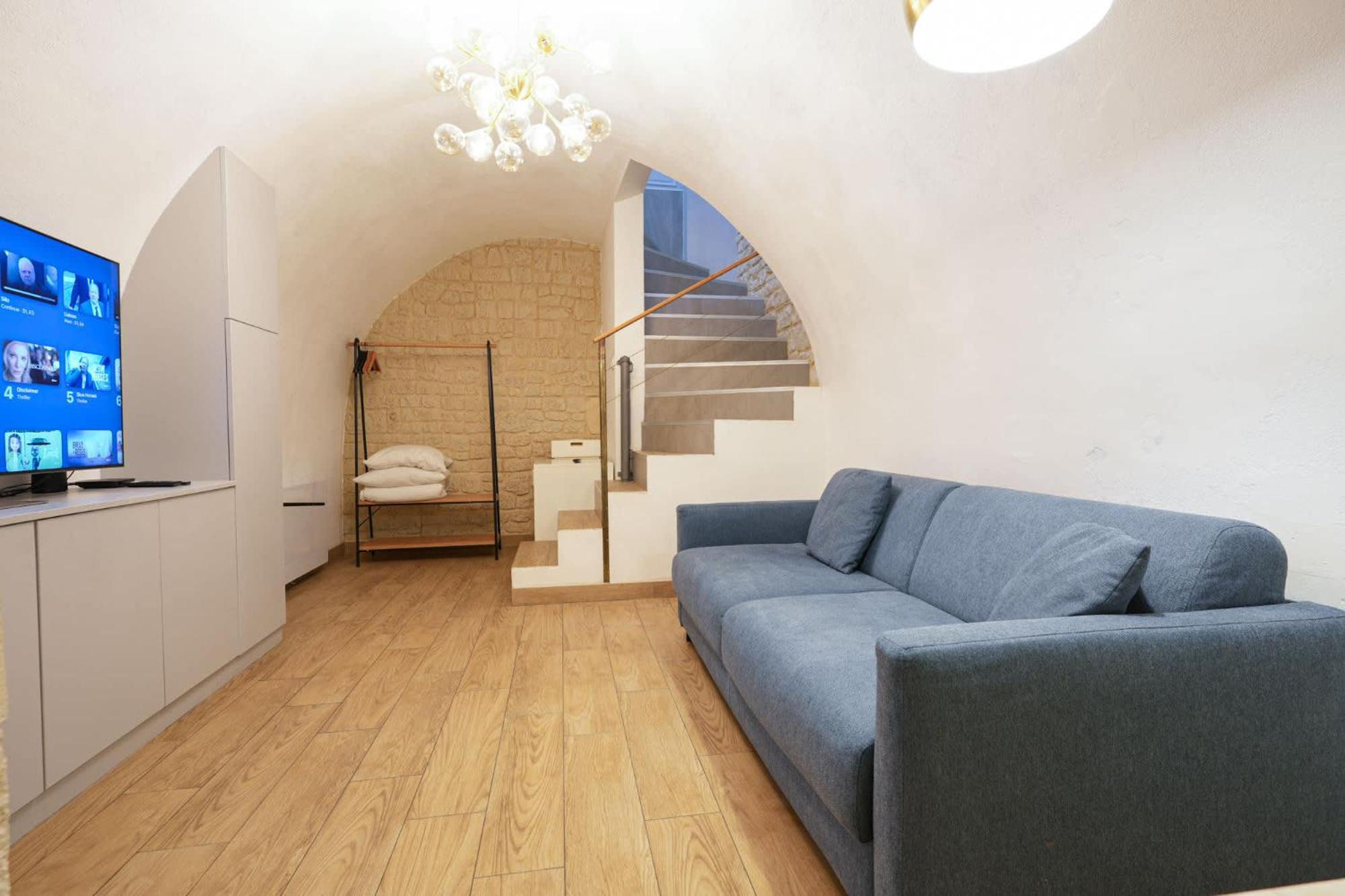 Loft 2 Bedroom Marais, Notre Dame Ac By Lcc Agency *