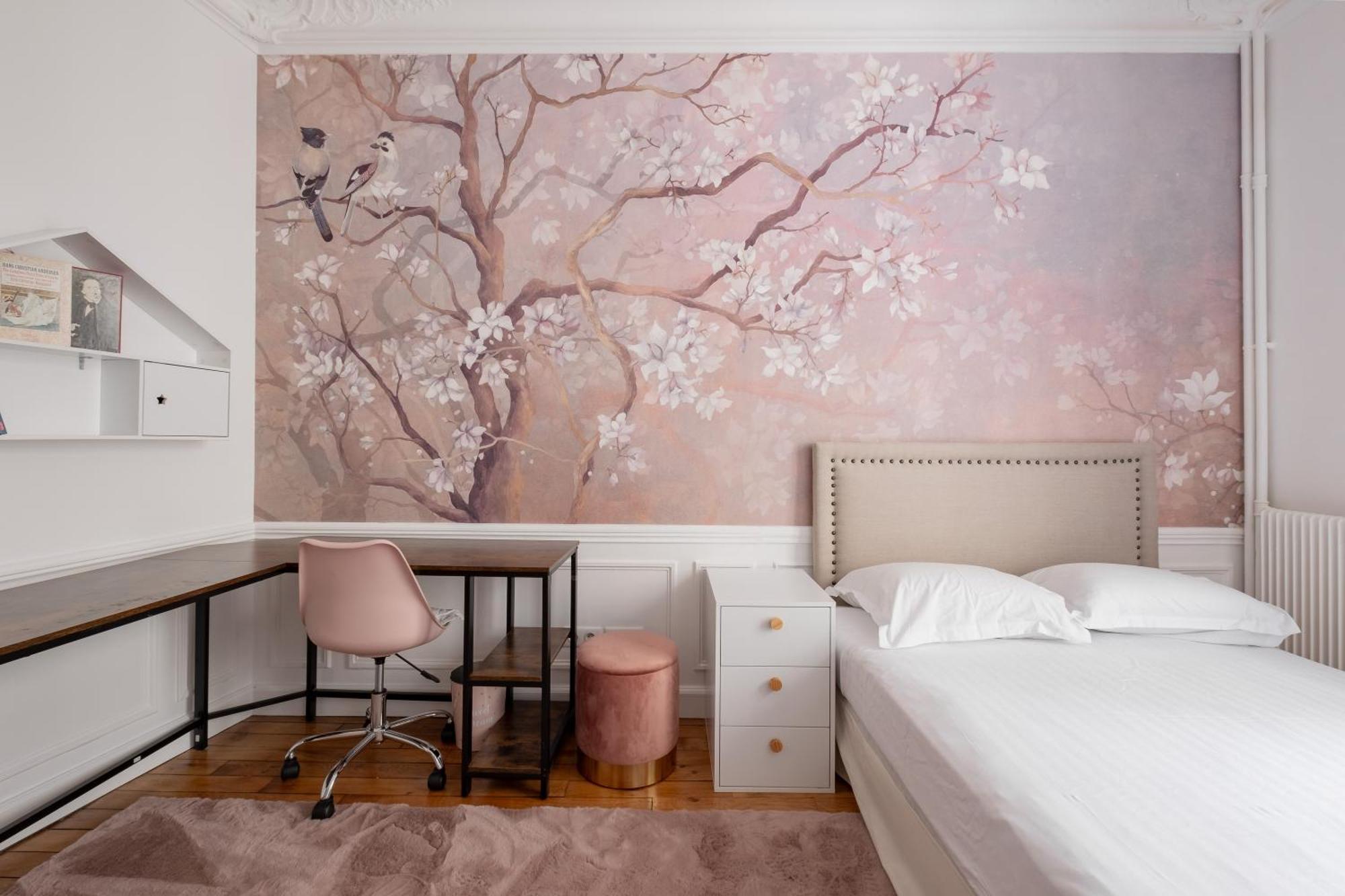 Veeve - Timeless Majesty * Paris