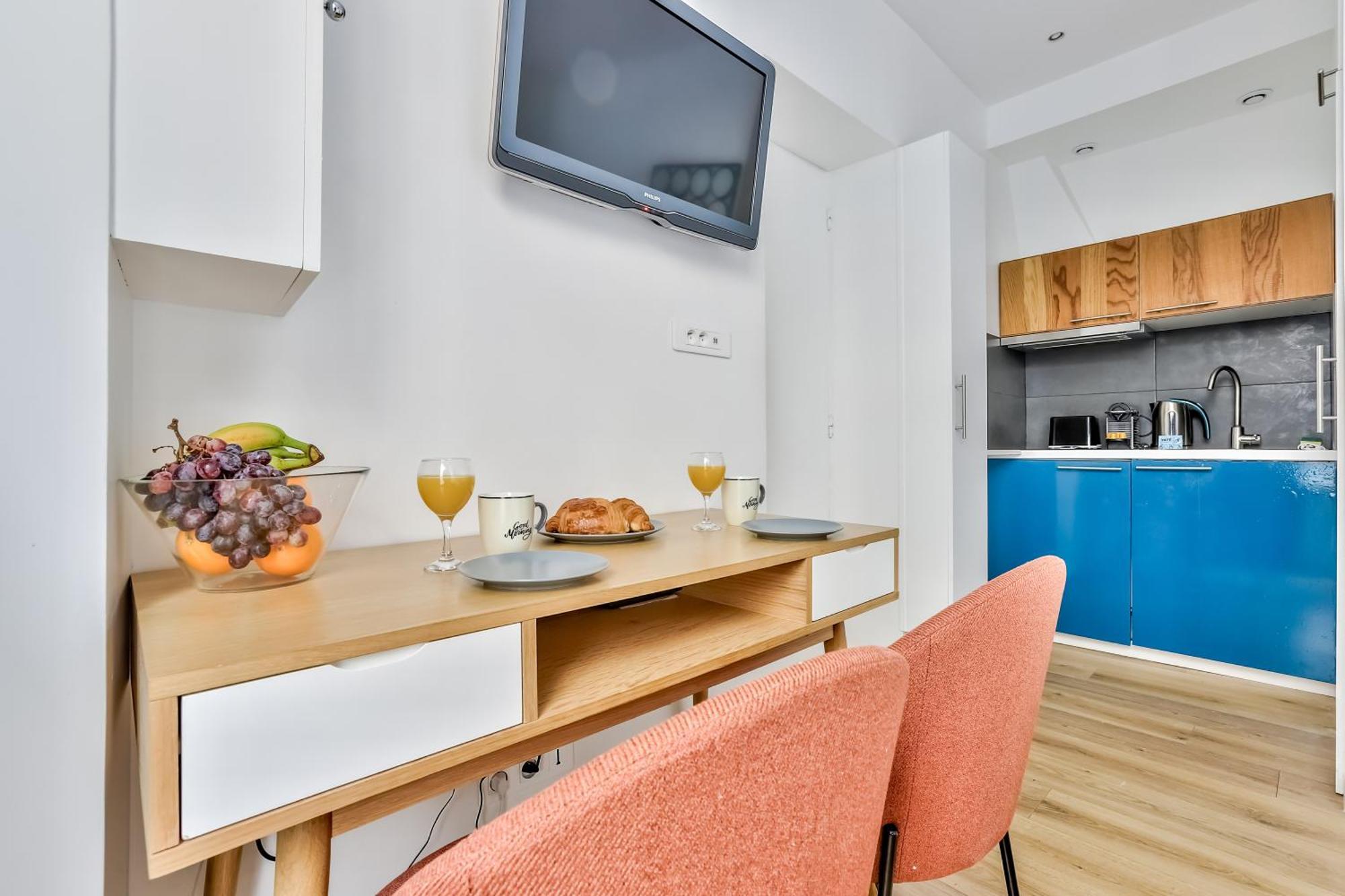Apartment Au Coeur Des Batignolles Paris