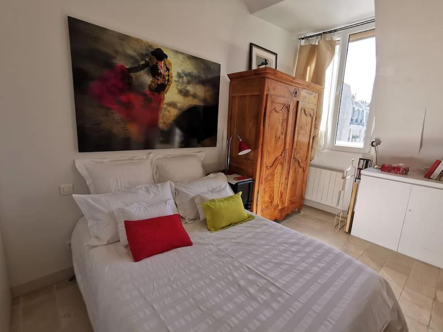 Apartment Joli Cocon Avec Terrasse Dans Le Marais *