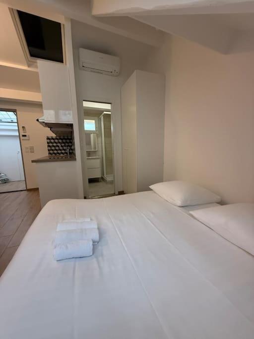 In The 16th Apartment