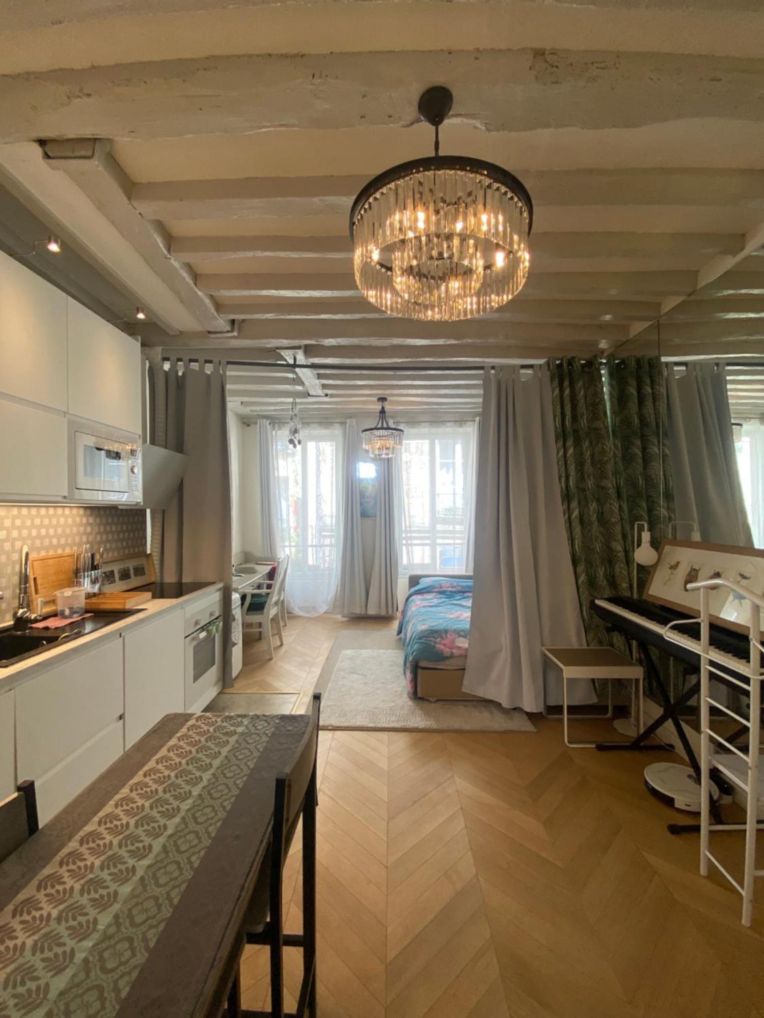 Cosy A Saint Michel-notre Dame Center Appartement