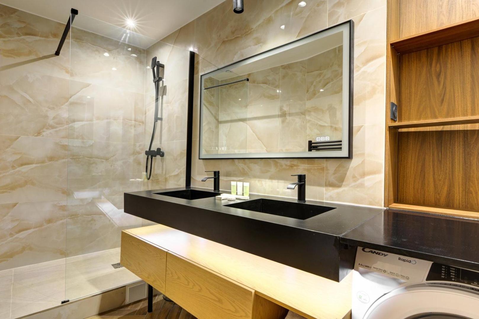Bluestay 122 - Superb Apartment *