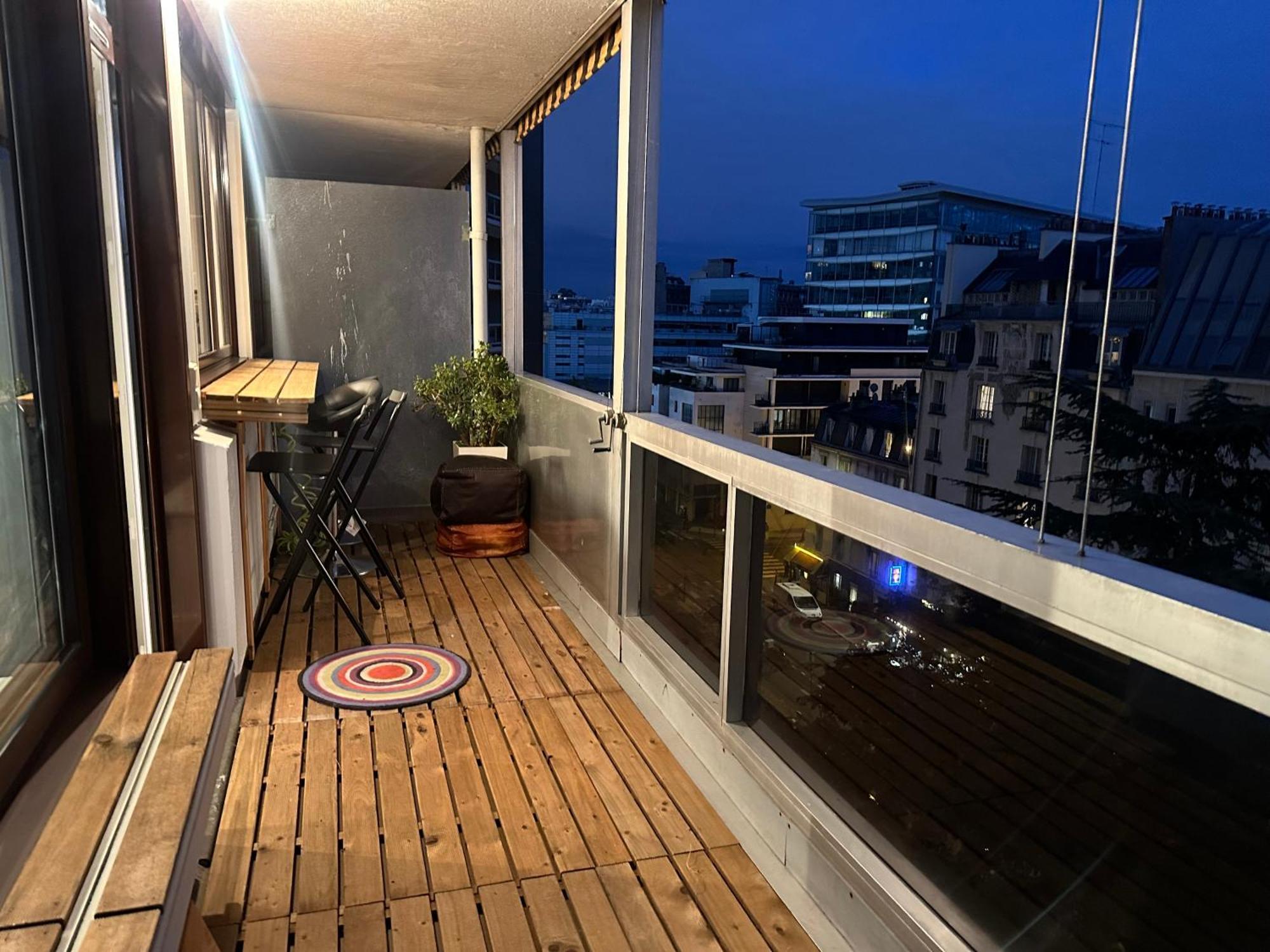 Tour Eiffel Two-bathroom Two-bedroom Loggia Spacious Quiet Brand-new Apartment