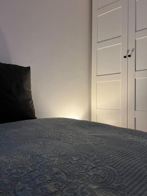 Apartamento Buttes Chaumont Refait A Neuf Paris