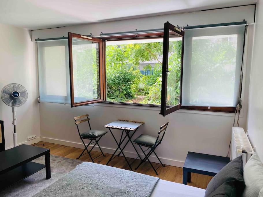 Apartment Buttes Chaumont Refait A Neuf Paris